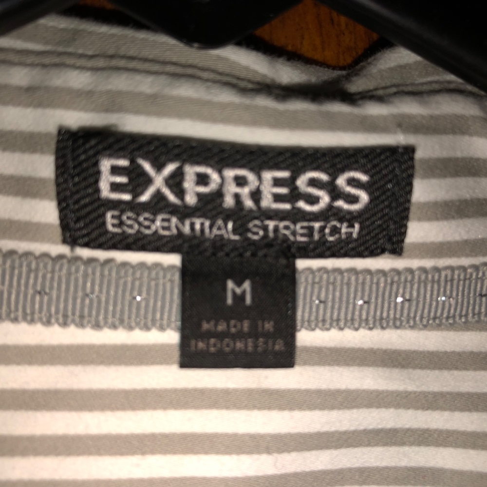 Express M Striped Button down - Picture 8 of 8